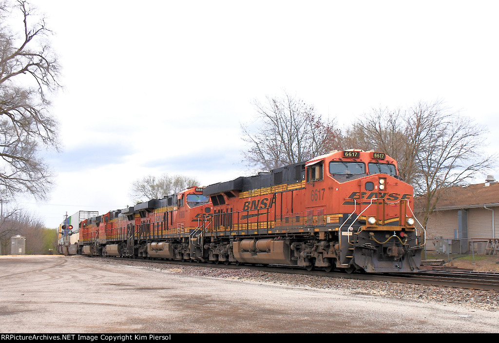 BNSF 6617